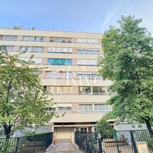 PARIS 11 - M° COURONNES - Rue du Moulin Joly