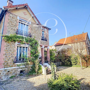 HOUILLES (78)